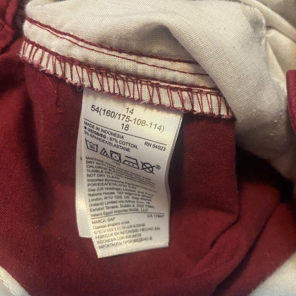 GAP Burgundy Girlfriend Khaki ankle pants, size 14 - Picture 4 of 4